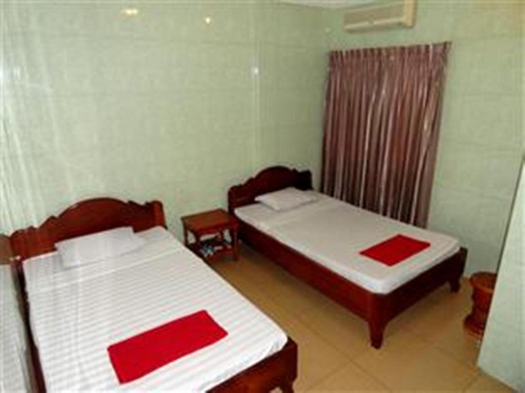 ลัคกี้ 1 เกสท์เฮาส์ Hotel พนมเปญ ภายนอก รูปภาพ