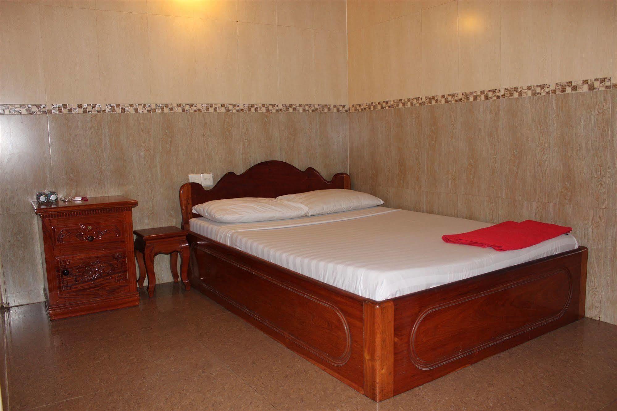 ลัคกี้ 1 เกสท์เฮาส์ Hotel พนมเปญ ภายนอก รูปภาพ