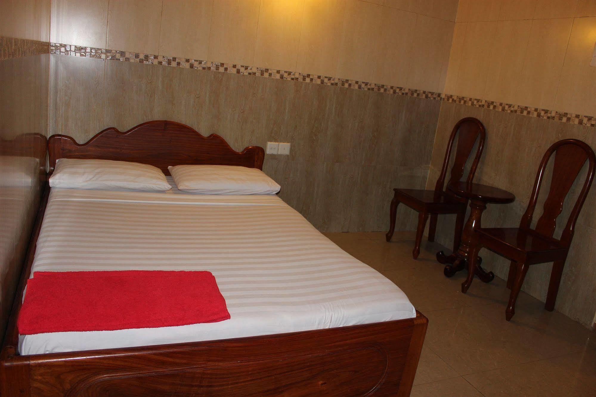 ลัคกี้ 1 เกสท์เฮาส์ Hotel พนมเปญ ภายนอก รูปภาพ